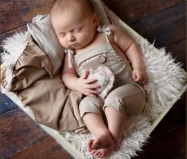 Neugeborene_Newborn_Baby_Neugeborenes_Neugeborenenfotografie_Newborn_Liebe_Neugeborenenshooting_Neugeborenenfotografie Saarland_Saarland_Wadern_Babybilder_Babyfotos_Neugeborenenfotos