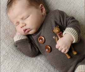 Neugeborene_Newborn_Baby_Neugeborenes_Neugeborenenfotografie_Newborn_Liebe_Neugeborenenshooting_Neugeborenenfotografie Saarland_Saarland_Wadern_Babybilder_Babyfotos_Neugeborenenfotos