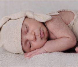 Neugeborene_Newborn_Baby_Neugeborenes_Neugeborenenfotografie_Newborn_Liebe_Neugeborenenshooting_Neugeborenenfotografie Saarland_Saarland_Wadern_Babybilder_Babyfotos_Neugeborenenfotos