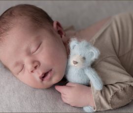 Neugeborene_Newborn_Baby_Neugeborenes_Neugeborenenfotografie_Newborn_Liebe_Neugeborenenshooting_Neugeborenenfotografie Saarland_Saarland_Wadern_Babybilder_Babyfotos_Neugeborenenfotos