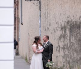 Hochzeitspaar beim Shooting in der Trierer Altstadt